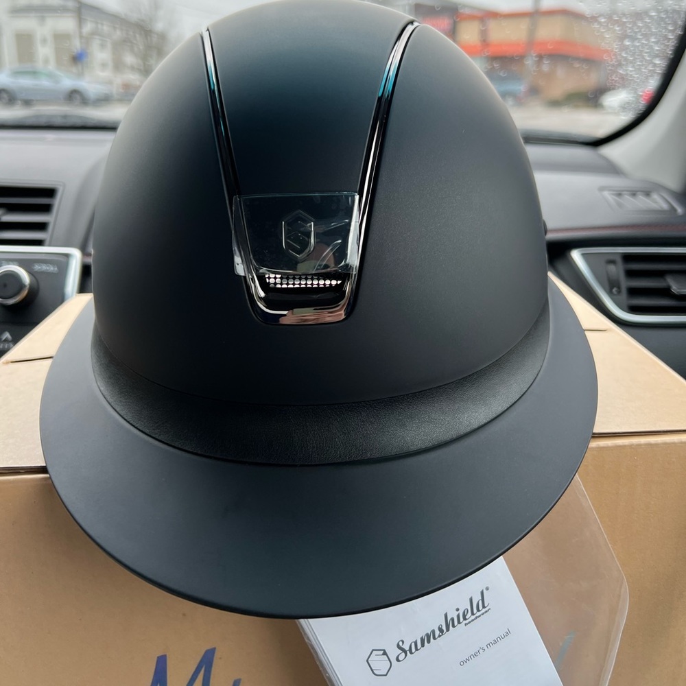 Brand new Samshield miss shield large shell with 7 5/8 liner. Never worn